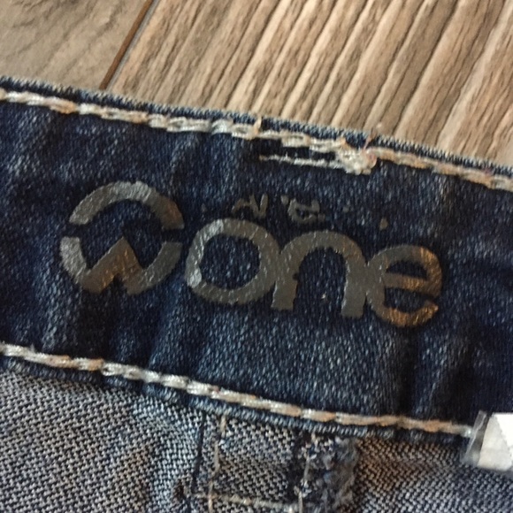 Ladies Denim shorts, size 4 - Picture 5 of 7